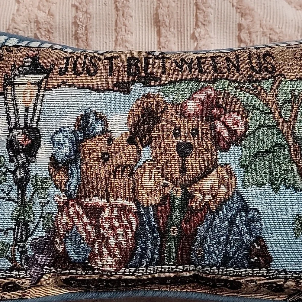 Boyds Bears & Friends 'Just Between Us' Vintage pillow. 9×12.5 inches.